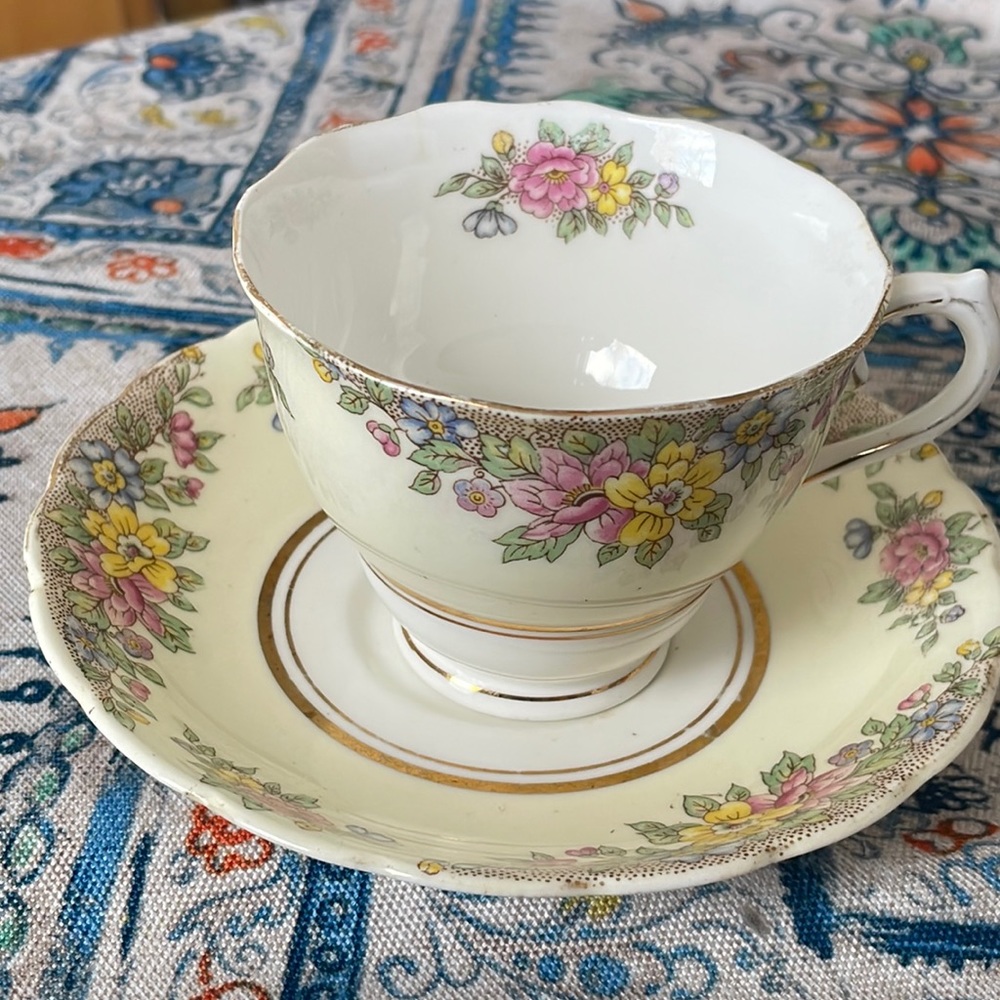 Vintage Colclough China teacup and saucer